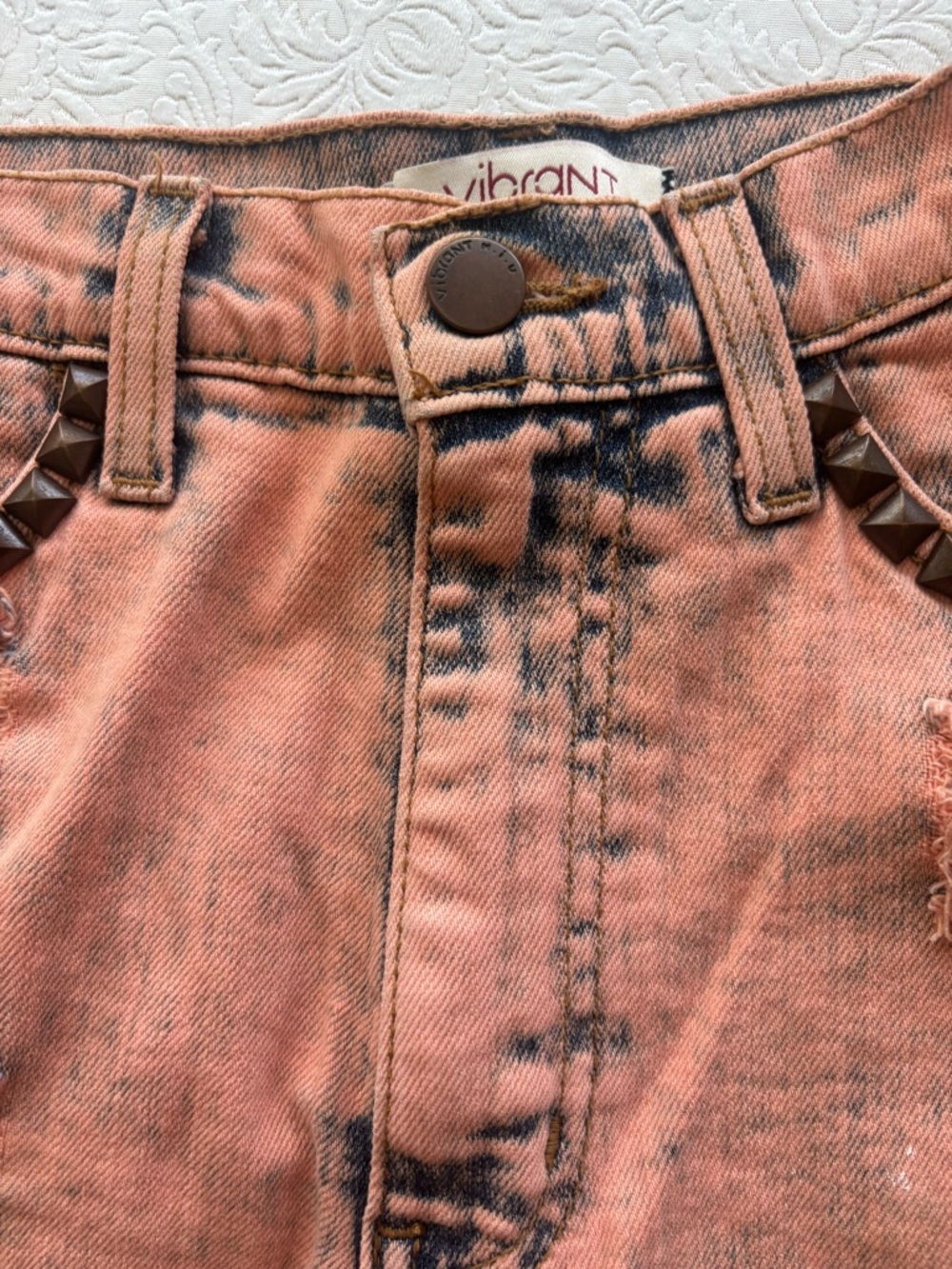 Vibrant M.I.U. Coral Distressed High-Rise Denim Shorts, Size Small - Picture 10 of 13